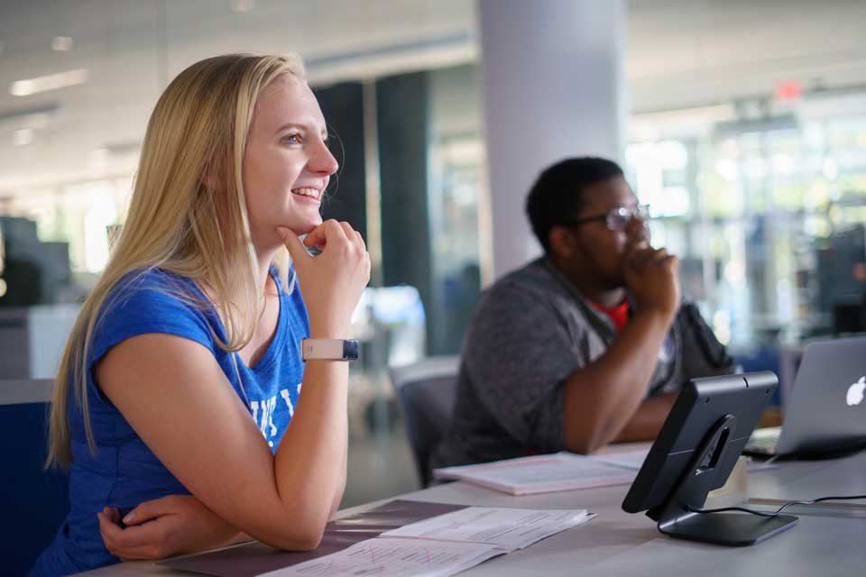 SLU students in the Academic Technology Commons